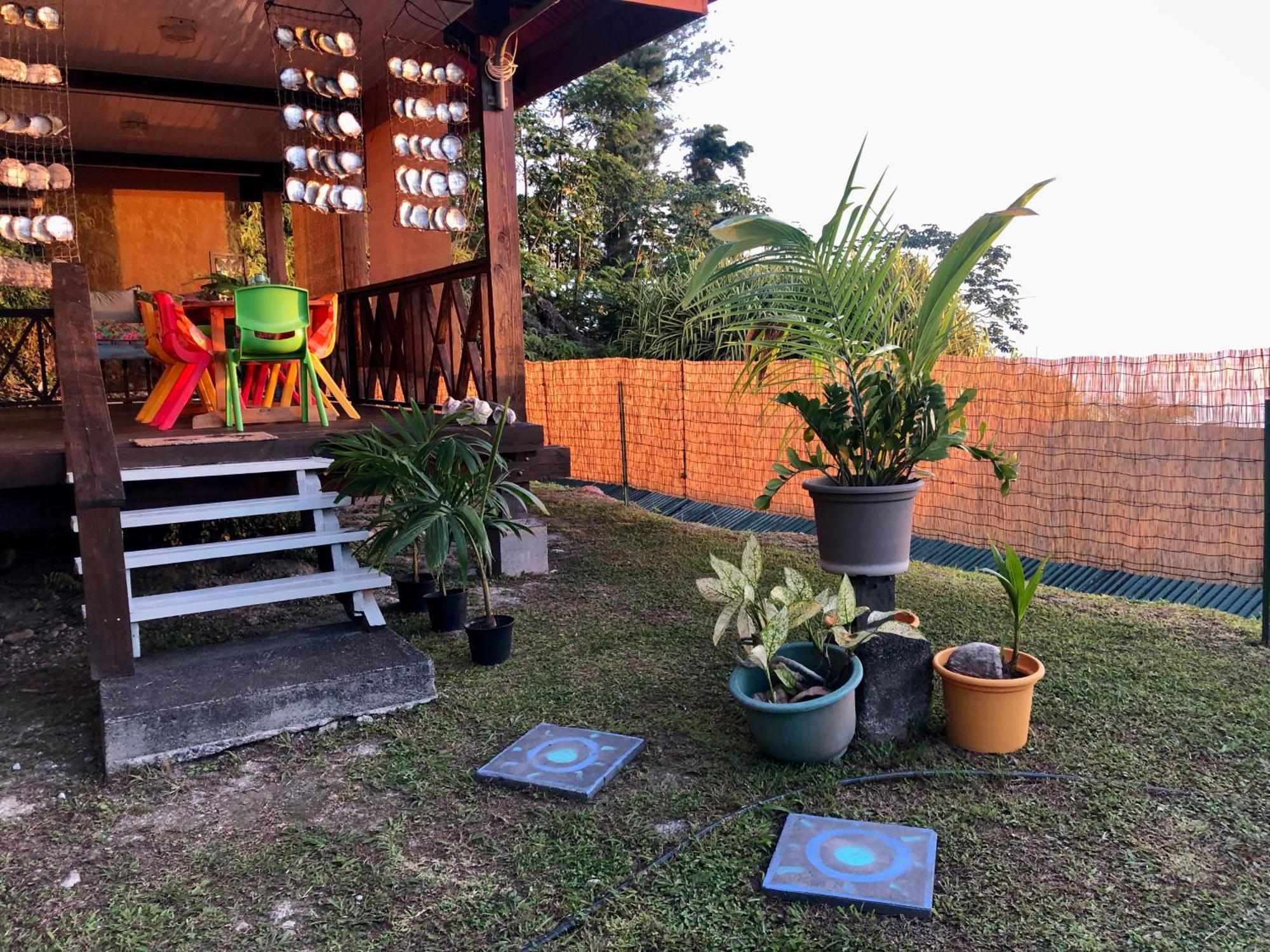 Fare Mirimiri Vila Uturoa Exterior foto